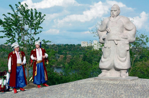 На Украине поставили памятник Тарасу Бульбе. Фото с сайта o-k.com.ua